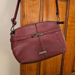 Enzo Angiolini Crossbody Bag Purse Burgundy Adjustable Strap Buckle Accent